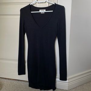 ARITZIA - Black TNA dress - size xs